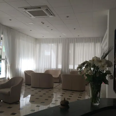 ホテル Majorca 3*